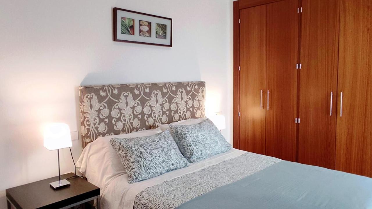 Selecta Elegante Apartamento Con Patio En Centro Historico Sevilha Exterior foto